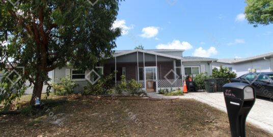 8200 Hixton Dr, Port Richey, FL 34668
