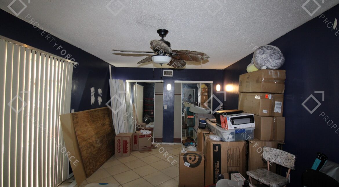 8200 Hixton Dr, Port Richey, FL 34668 (36)