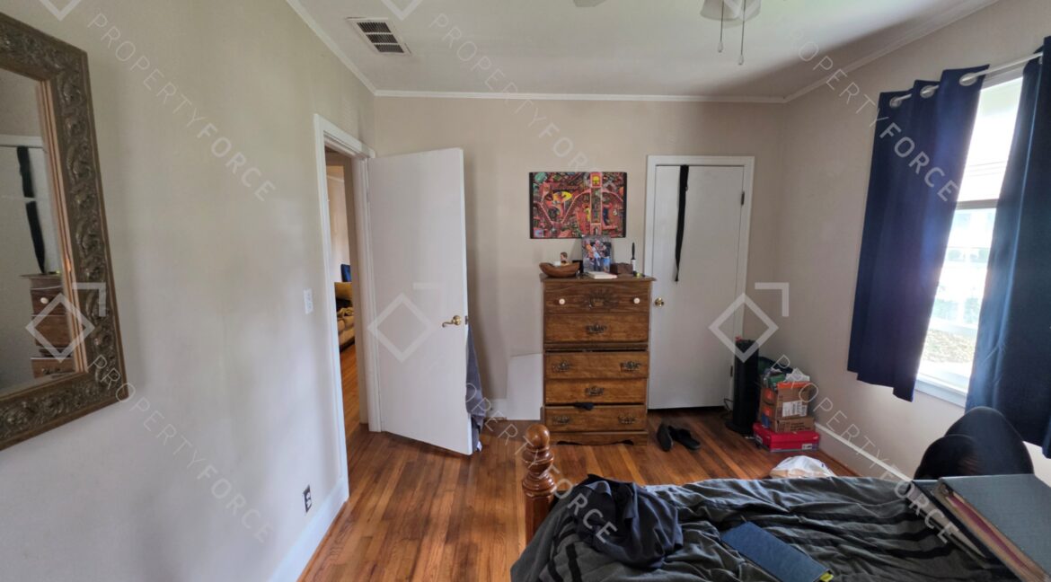 129 Merritt St SE Marietta, GA 30060 (30)