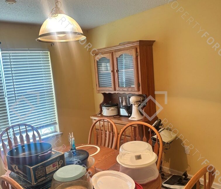 4001 MT Zion RD Valdosta Cosmetics _Page_40