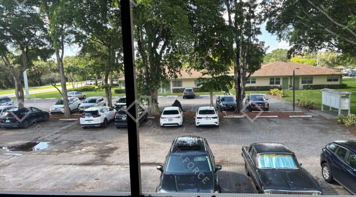 4110 NW 88th Ave #205 Coral Springs, FL 33065 (40)