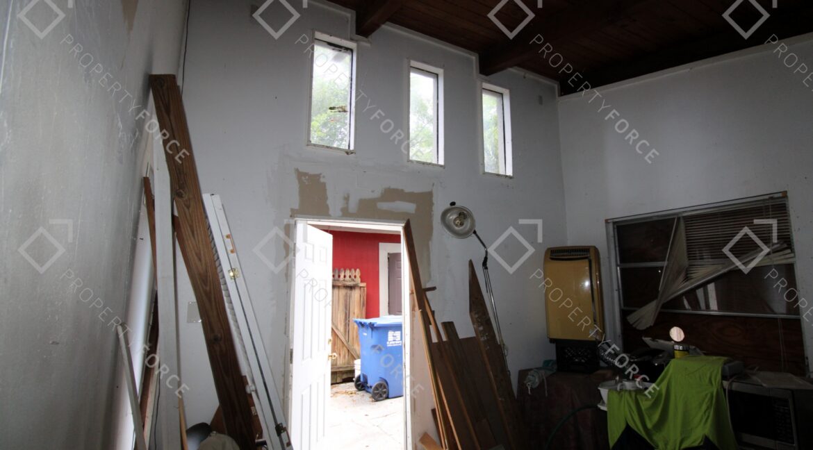 4936 4th Ave N, Saint Petersburg, FL 33710 (28)