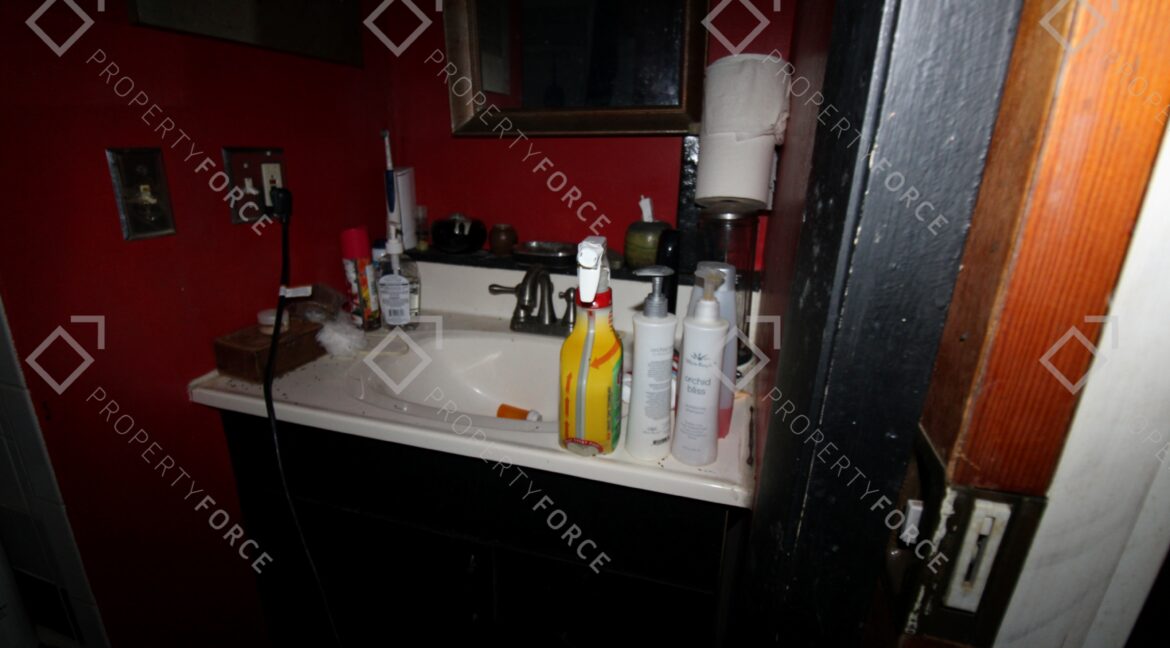 4936 4th Ave N, Saint Petersburg, FL 33710 (38)