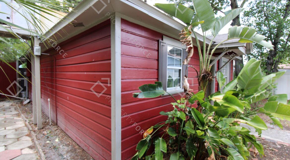 4936 4th Ave N, Saint Petersburg, FL 33710 (41)