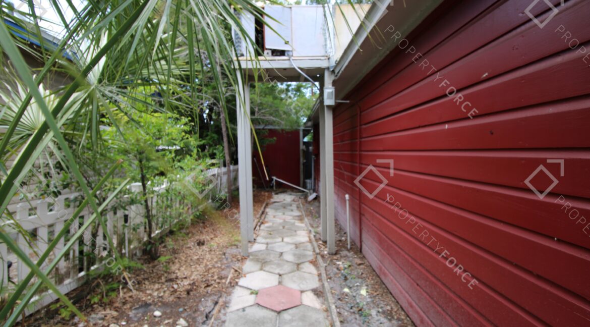 4936 4th Ave N, Saint Petersburg, FL 33710 (42)