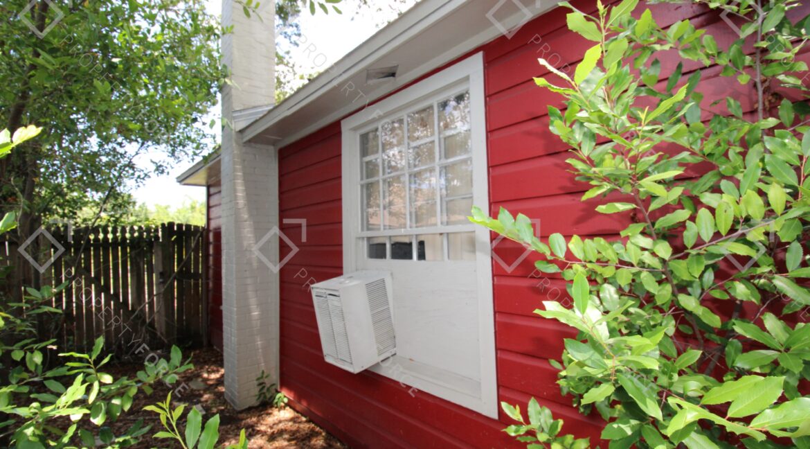 4936 4th Ave N, Saint Petersburg, FL 33710 (53)
