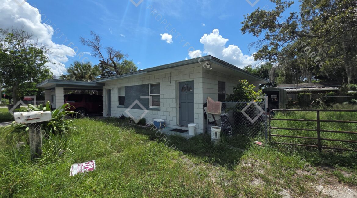 113 S 17th St Fort Pierce, FL 34950 (2)