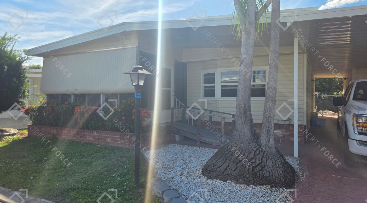 378 Nicklaus Blvd, North Fort Myers, FL 33903 (2)