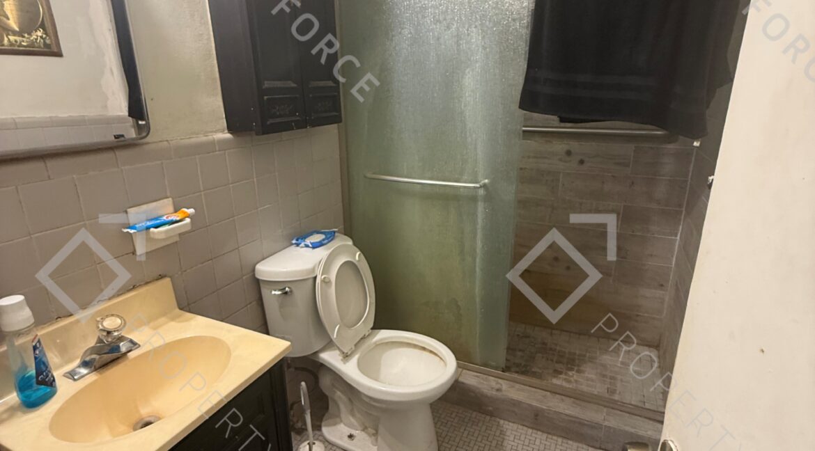 1020 NE 212 Ter-40