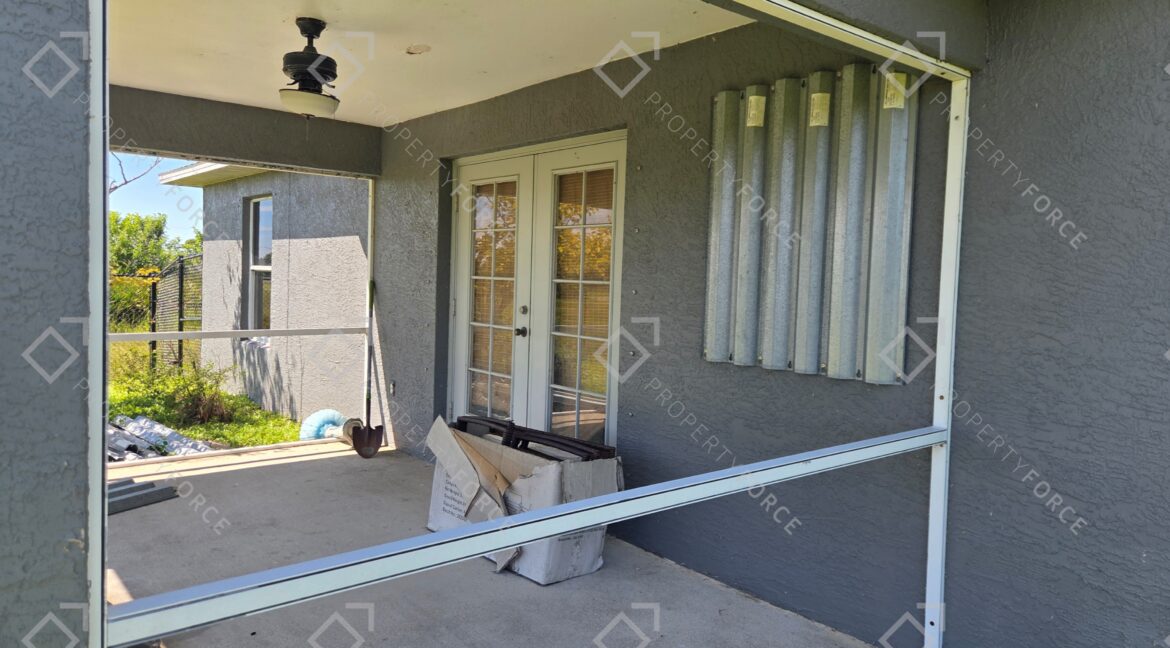 1420 NW 16th Ter Cape Coral (127)
