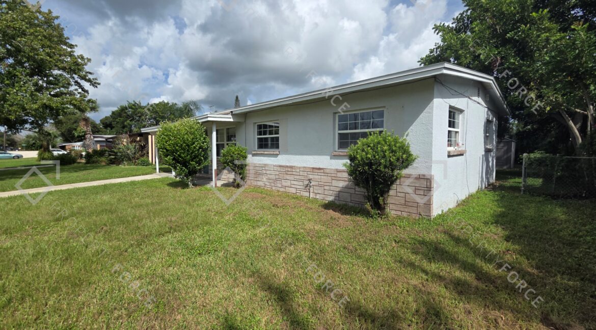 2224 Shelby Dr Melbourne, FL 32935 (1)