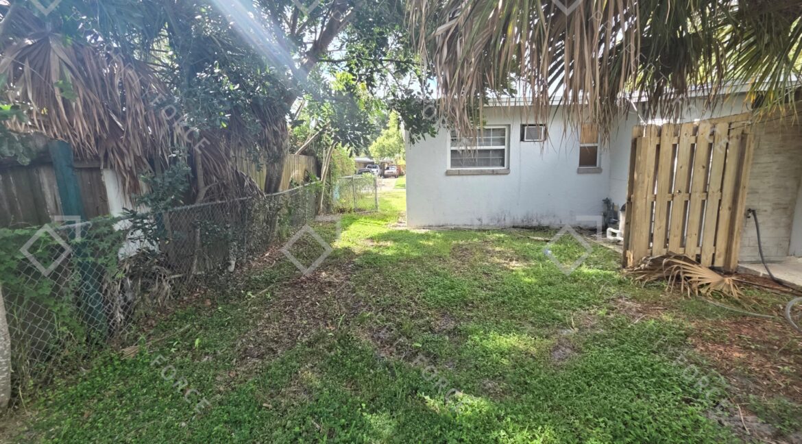 2224 Shelby Dr Melbourne, FL 32935 (101)