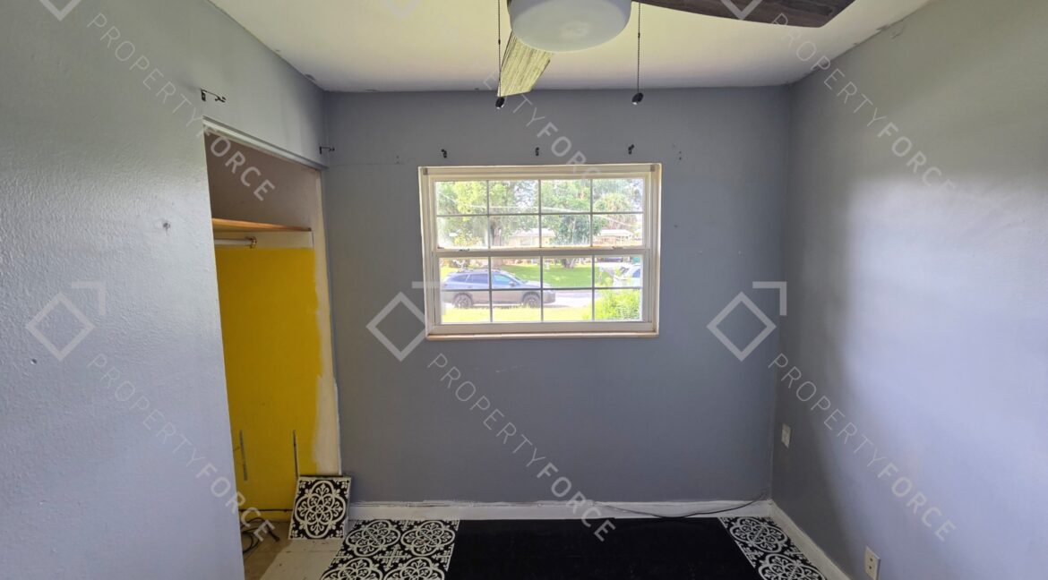 2224 Shelby Dr Melbourne, FL 32935 (72)