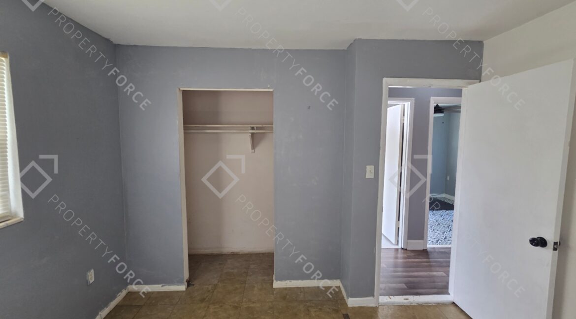2224 Shelby Dr Melbourne, FL 32935 (79)