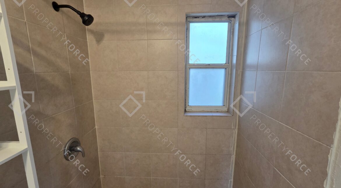 2224 Shelby Dr Melbourne, FL 32935 (85)