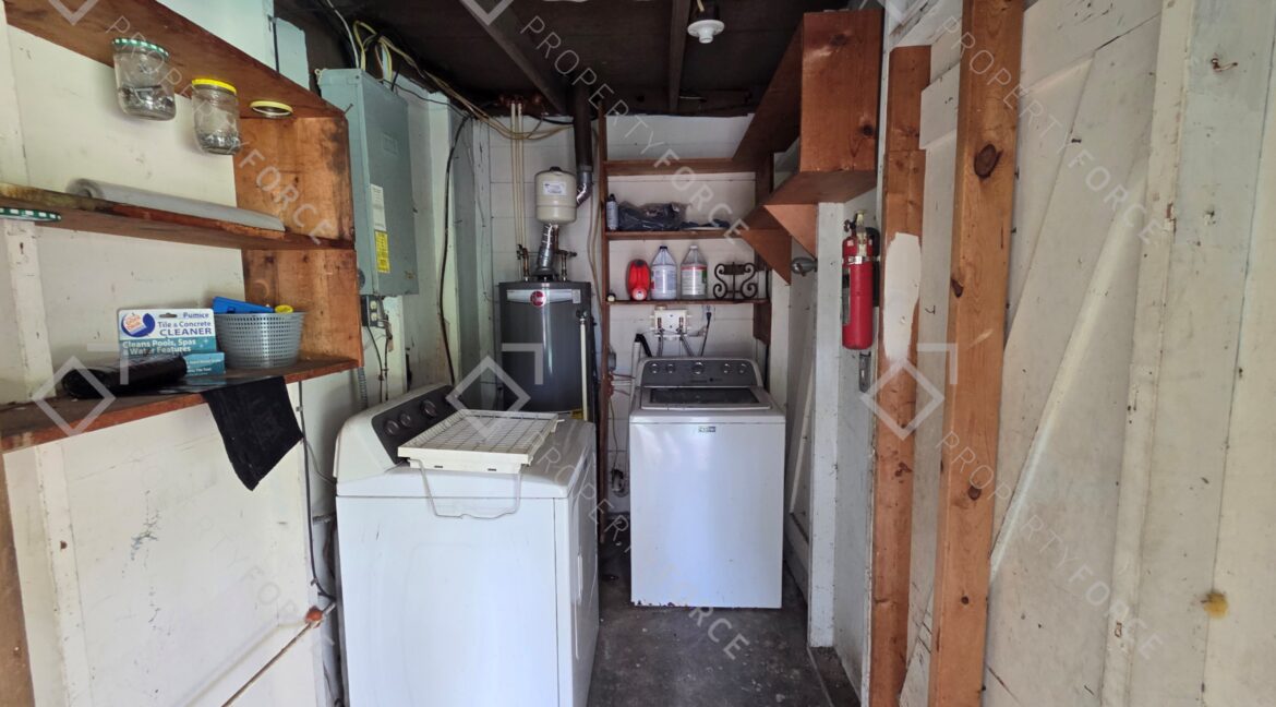 2224 Shelby Dr Melbourne, FL 32935 (88)