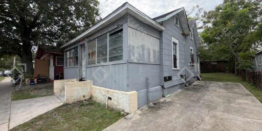 1486 Windle St, Jacksonville, FL 32209